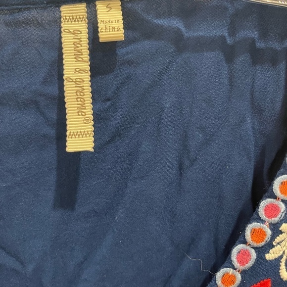 Grand & Greene Blouse size small - Picture 3 of 5
